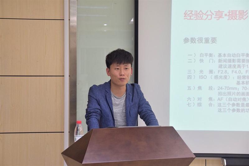 2汪老师近景.jpg